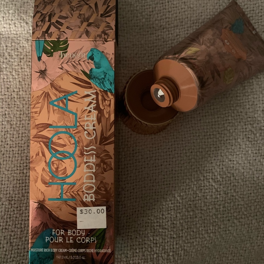 Benefit Cosmetics Boddess Cream NIB